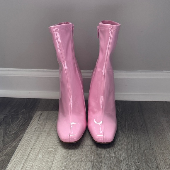 Steve Madden Glossy Pink Heeled Boots - Picture 1 of 4